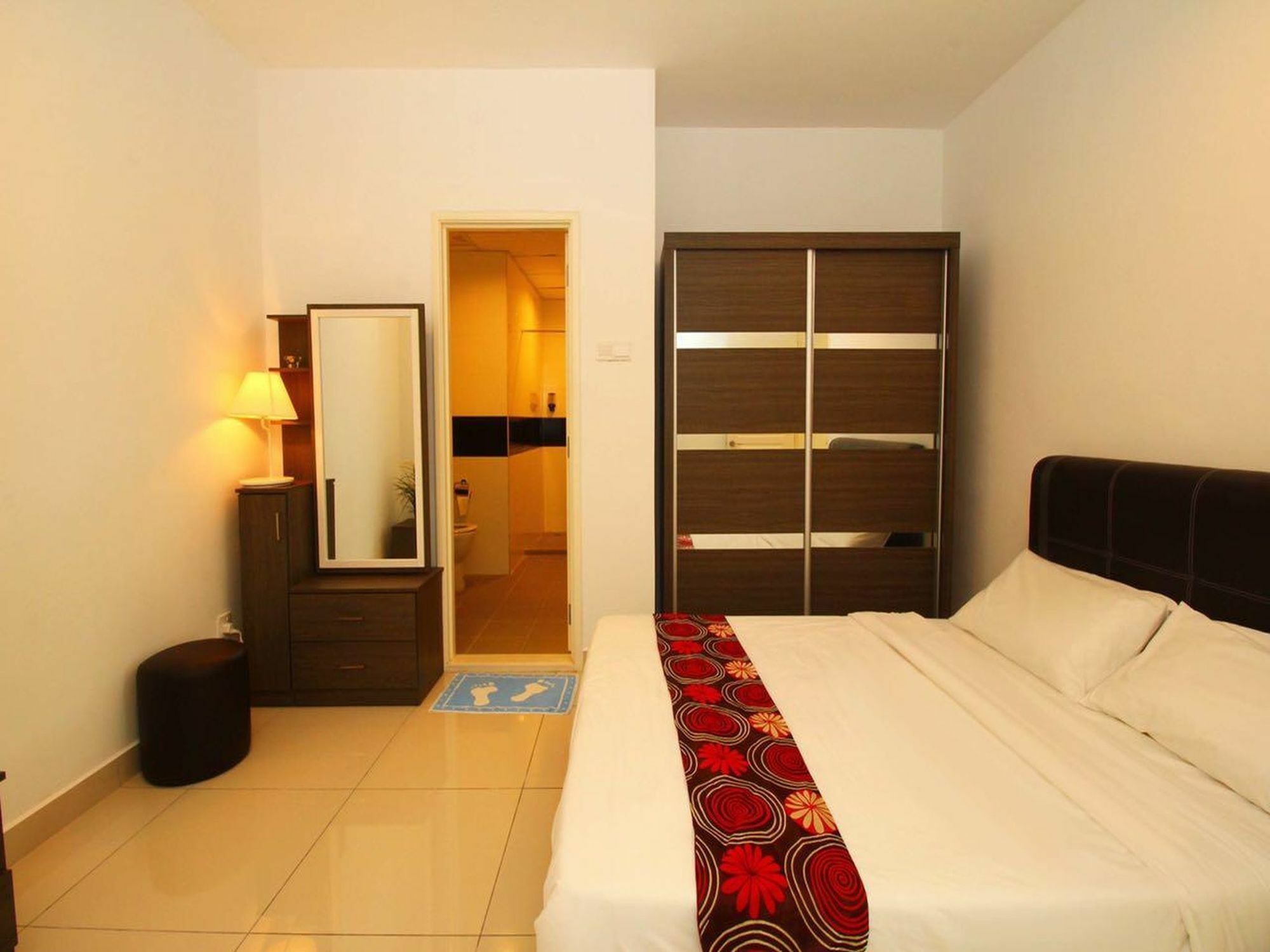Mansion One Service Apartment George Town Eksteriør billede