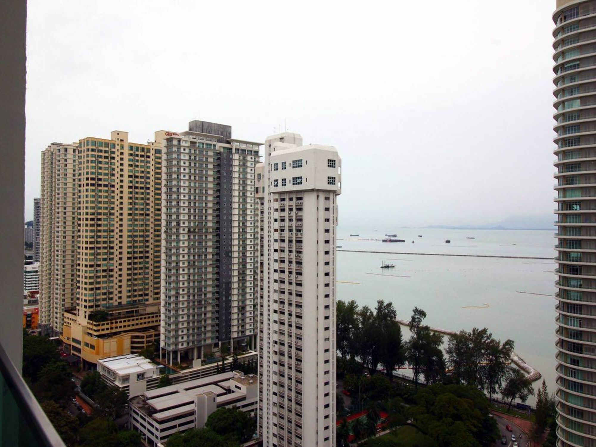Mansion One Service Apartment George Town Eksteriør billede