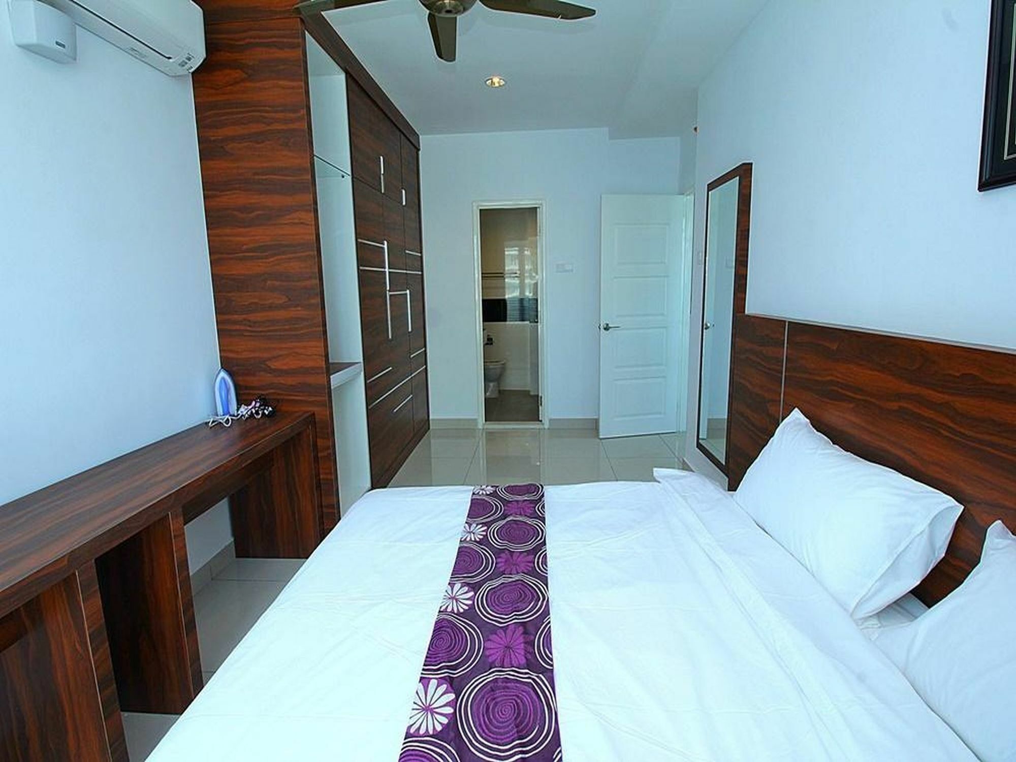 Mansion One Service Apartment George Town Eksteriør billede