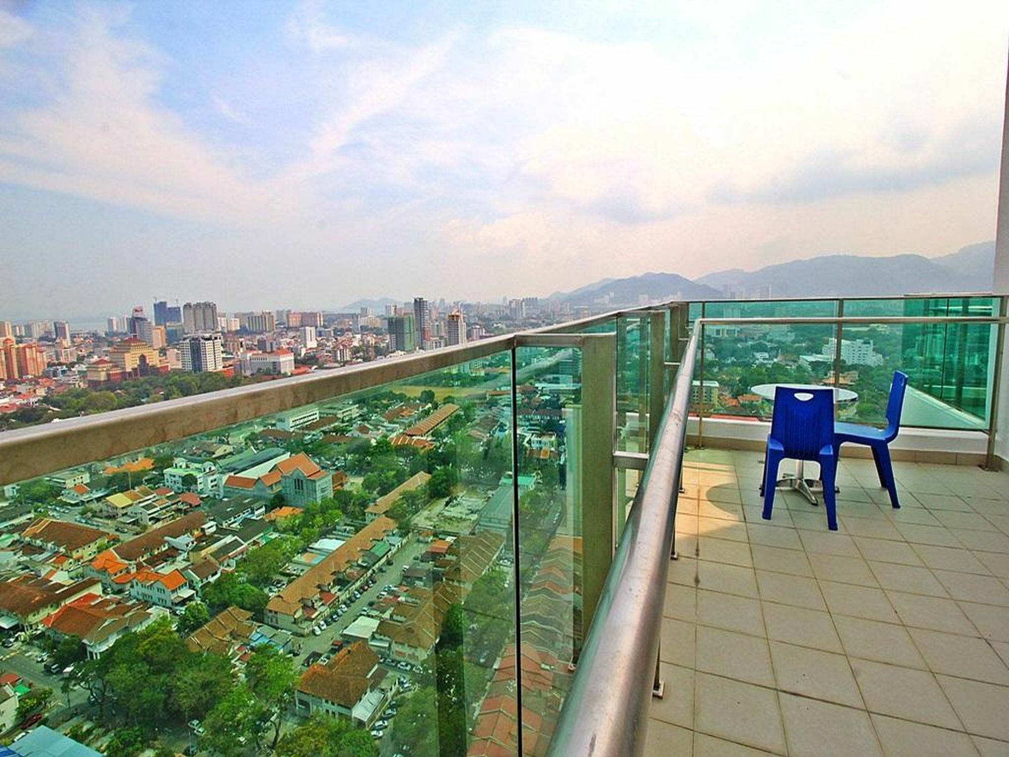 Mansion One Service Apartment George Town Eksteriør billede