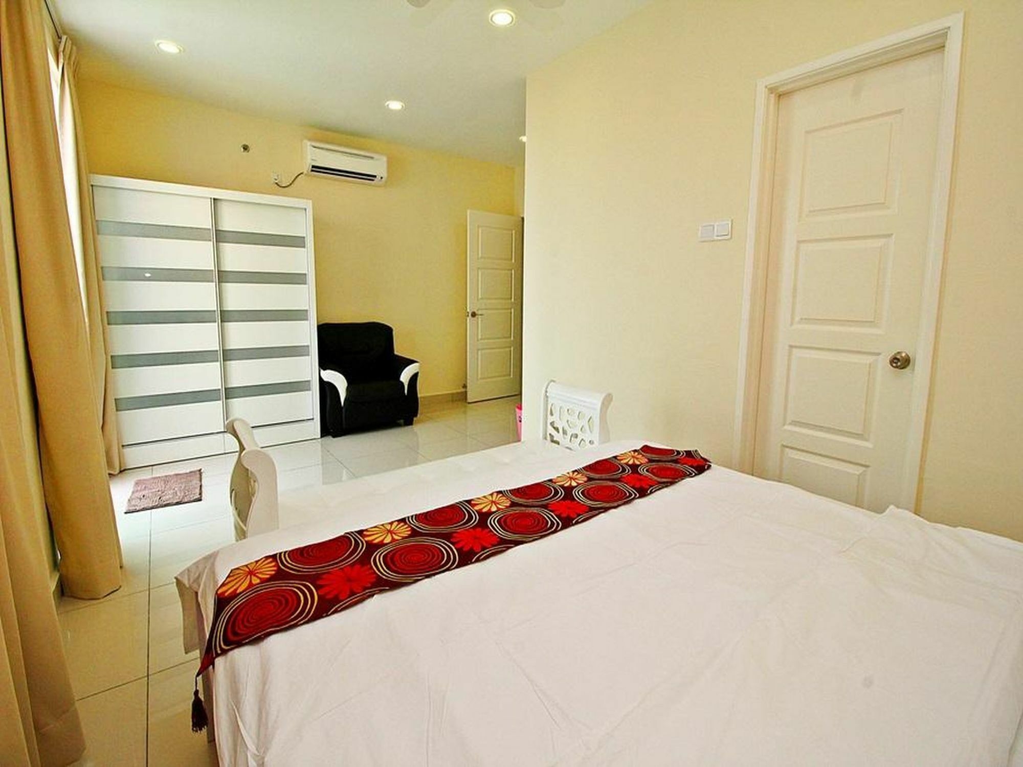 Mansion One Service Apartment George Town Eksteriør billede